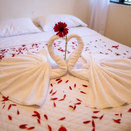 Hotel Los Manantiales Panajachel Εξωτερικό φωτογραφία