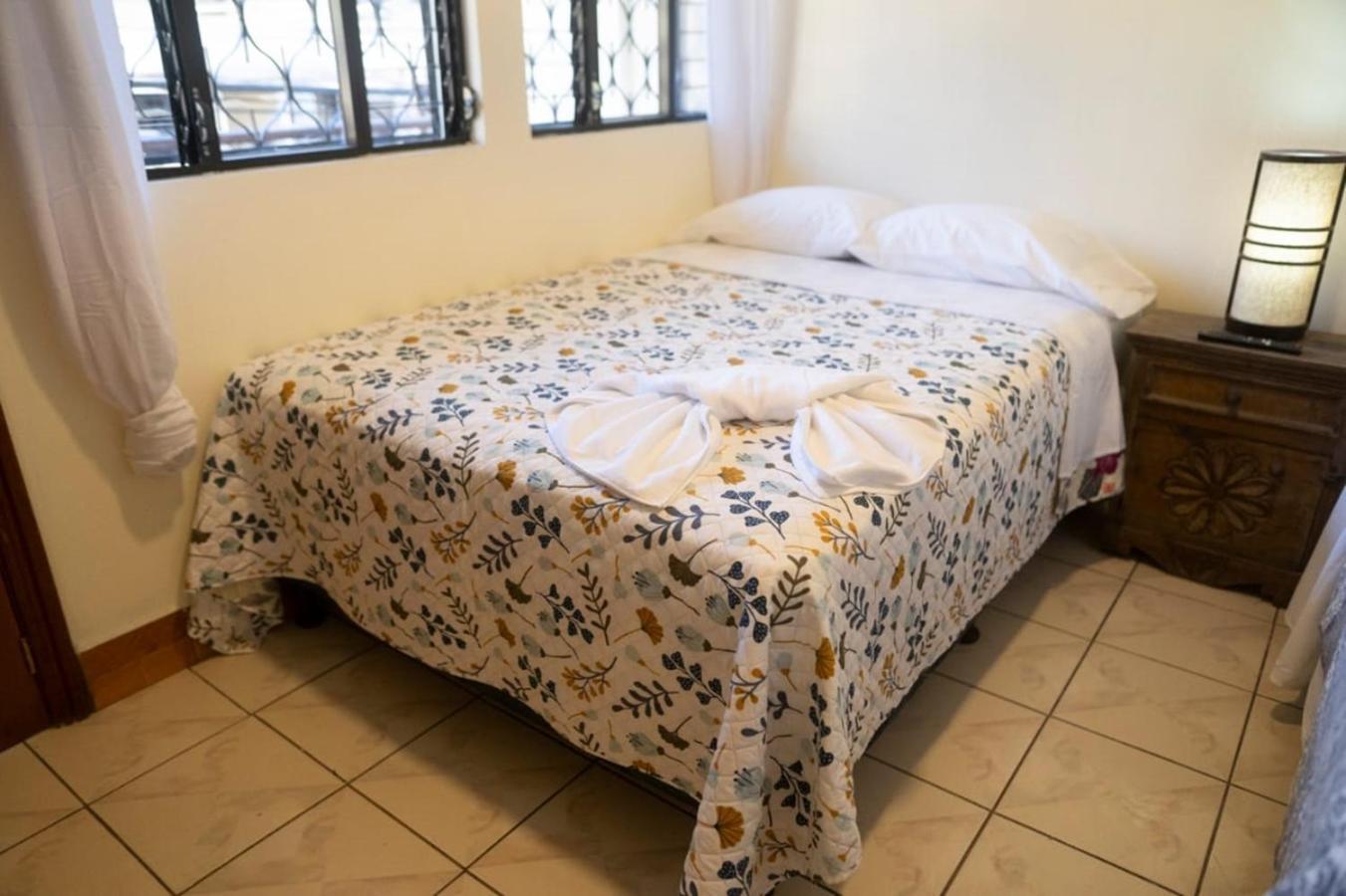 Hotel Los Manantiales Panajachel Εξωτερικό φωτογραφία
