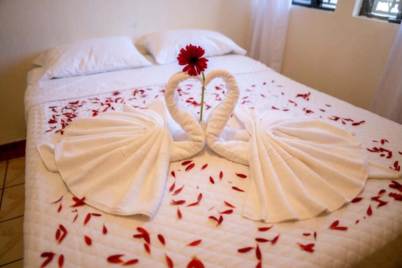 Hotel Los Manantiales Panajachel Εξωτερικό φωτογραφία