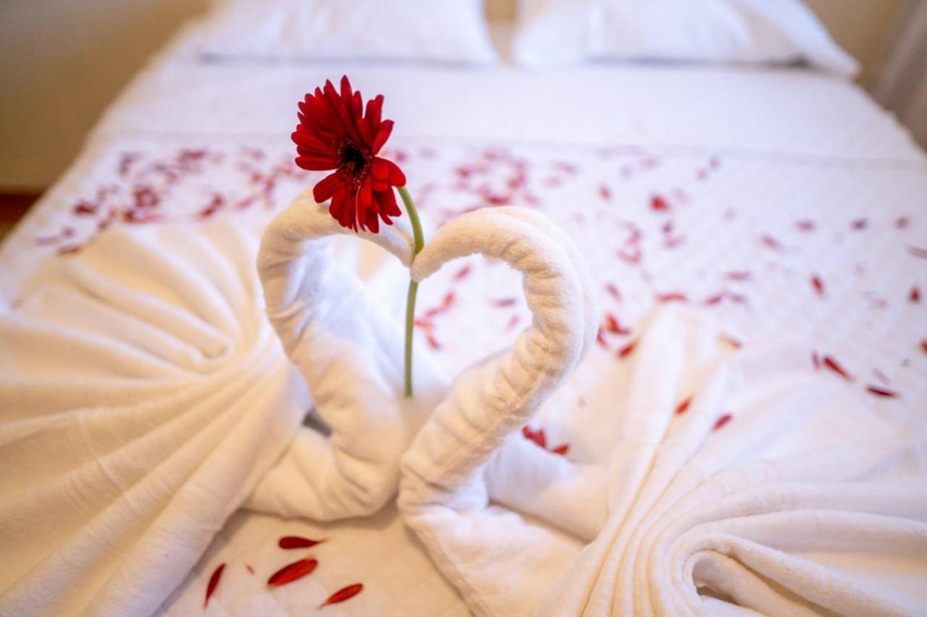 Hotel Los Manantiales Panajachel Εξωτερικό φωτογραφία